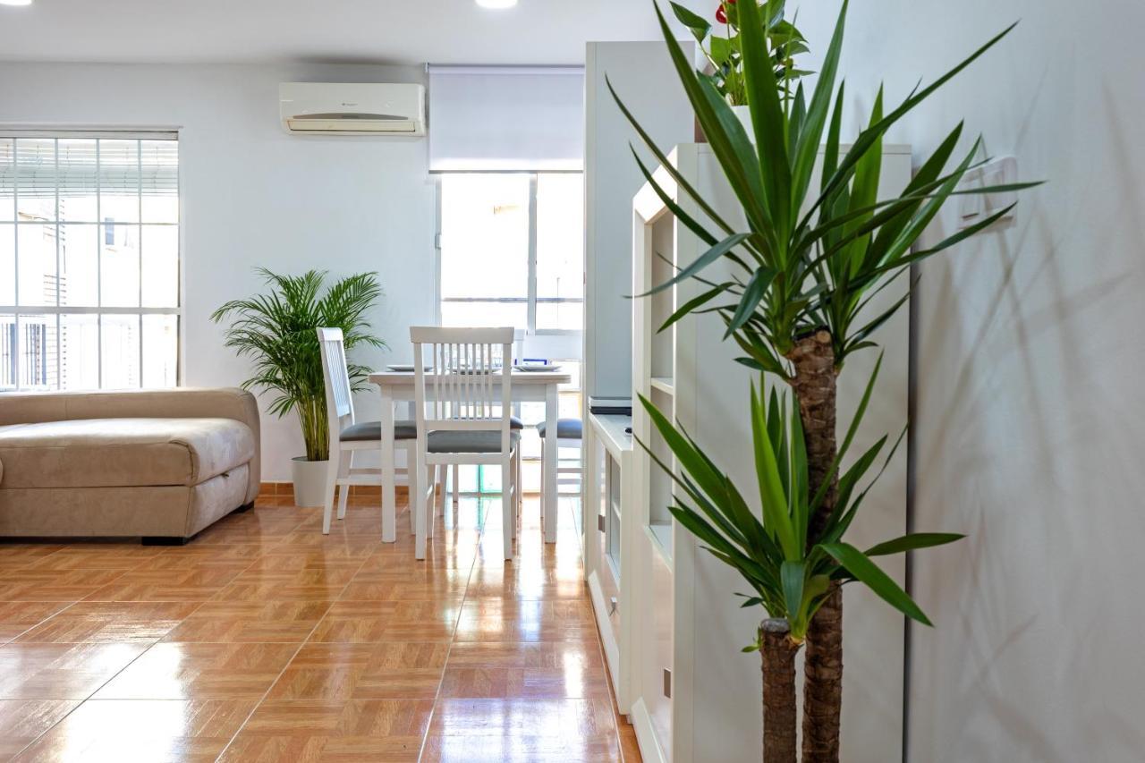 Charming 2 Bedroom Apartment At Triana Center By Oui Séville Extérieur photo